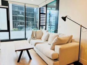 Cozy Sydney CBD Apartment With Infinity Pool, Sydney